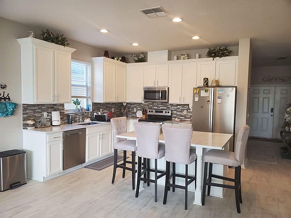3rd image of 12532 Sawgrass Oak Street