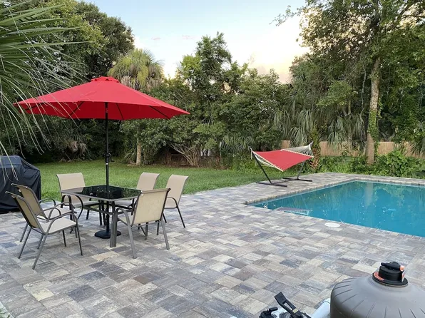 2261 Anastasia Dr, South Daytona, FL 32119