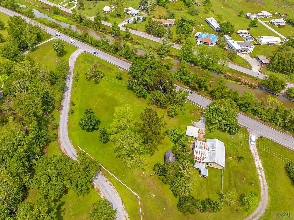 2nd image of 4213 Bayou Black Dr