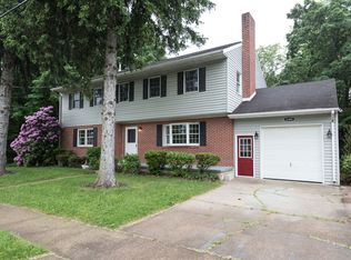 2349 Thornton Rd, Harrisburg, PA 17109