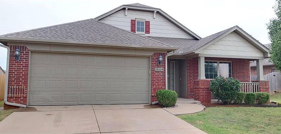1st image of 19109 Blanco Dr