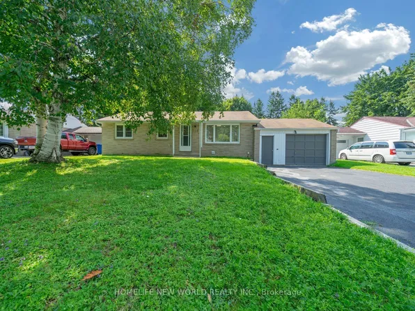736 Grace St, Newmarket, ON L3Y 2L3