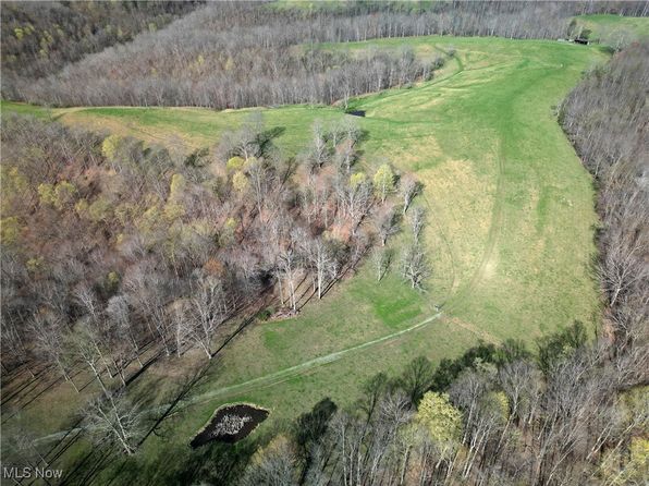 55 Mud Lick Run, Millstone, WV 25261