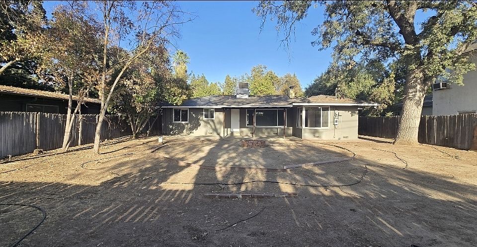 1st image of 3739 Circle Dr W