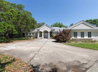 626 Bay Cliffs Rd, Gulf Breeze, FL 32561