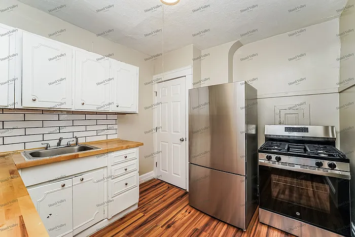 10811 Sprague Ave — Photo 10