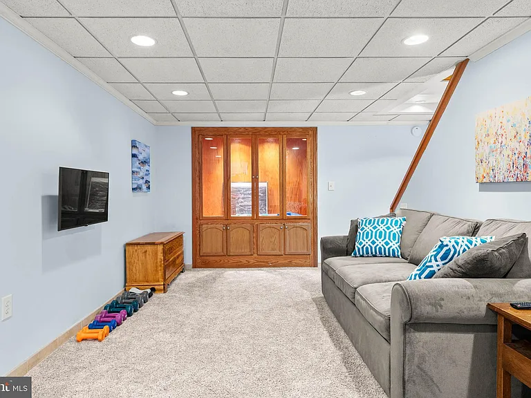 1518 James Rd — Photo 26
