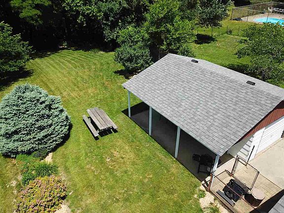 2nd image of 3809 W Brighton Ave