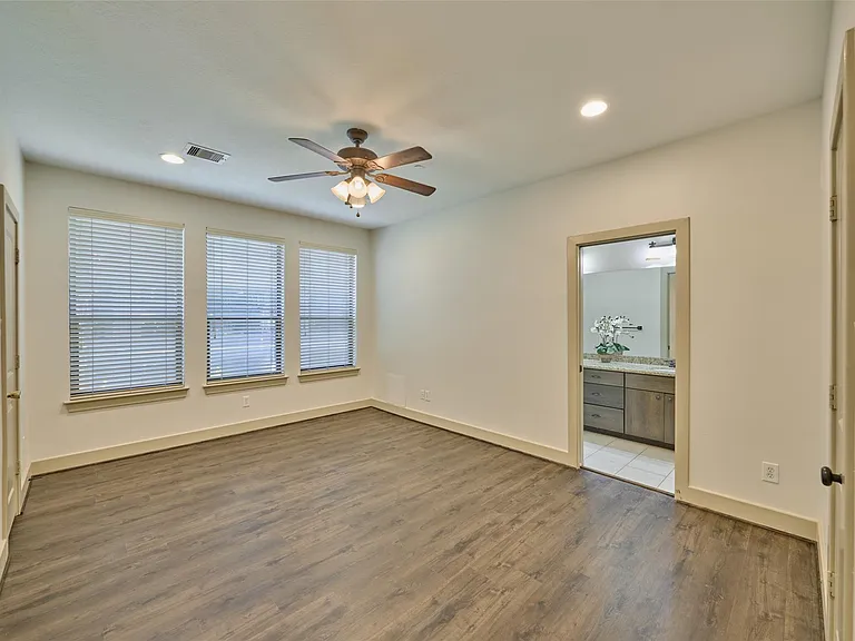 2422 Navigation Blvd #E — Photo 20