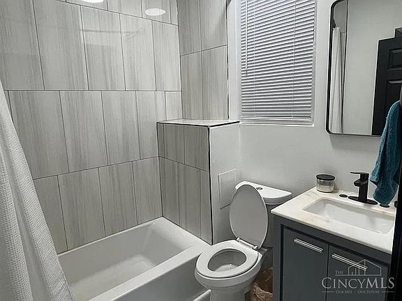 4th image of 3113 Harvard Ave