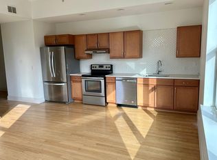 363 Grant St APT 8, Buffalo, NY 14213