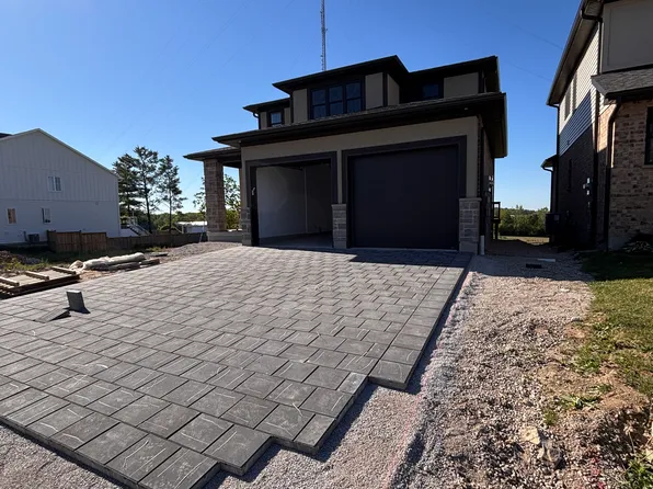 1622 Upper West Ave, London, ON N6K 0M2