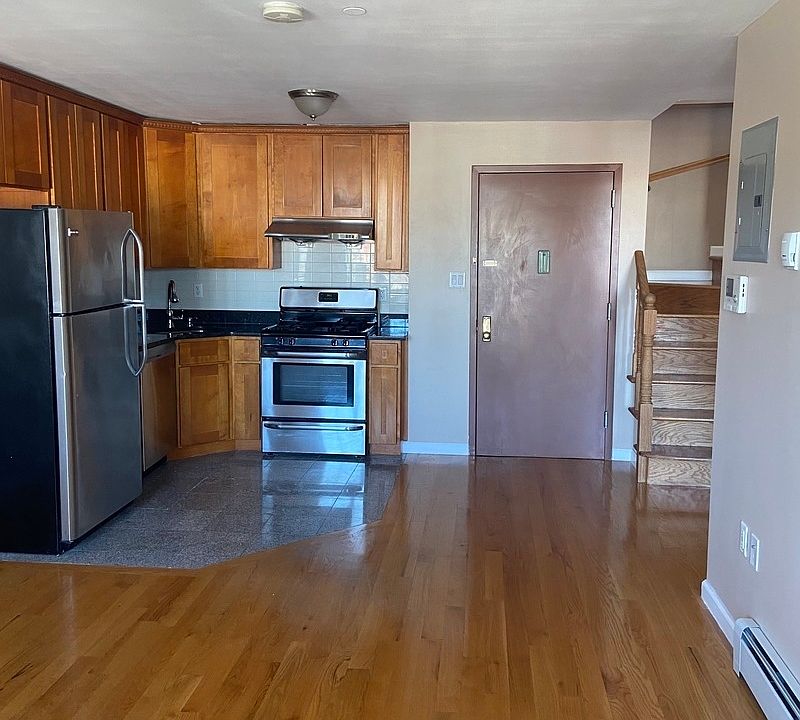 1st image of 25-90 41st St #3R