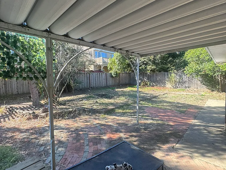 18206 Crest Ave — Photo 3
