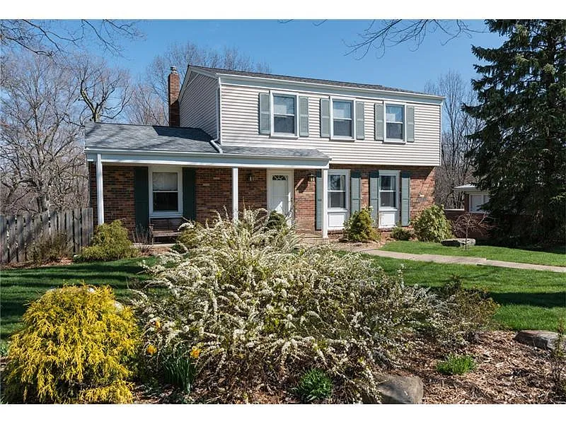 148 Pilgrim Dr photo 1
