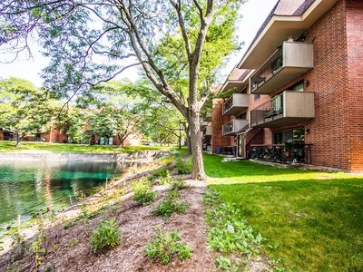 100 E Fountainview Ln APT 2B, Lombard, IL, 60148