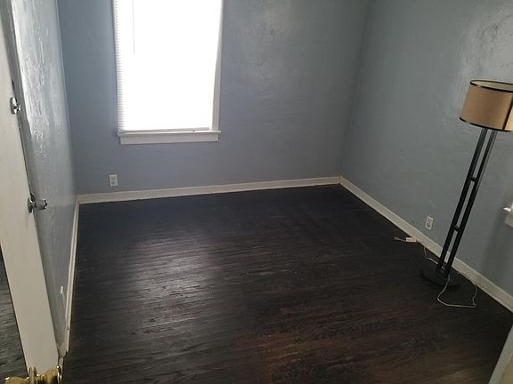 Real stained hardwood floors from the 1920's
