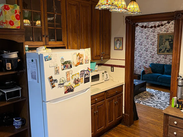 New Refrigerator, plenty of cabinet storage.