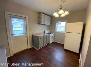 512 School Ave, Oshkosh, WI 54901