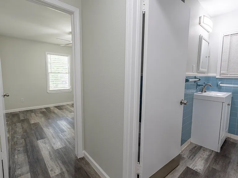 1545 Wynwood St — Photo 14