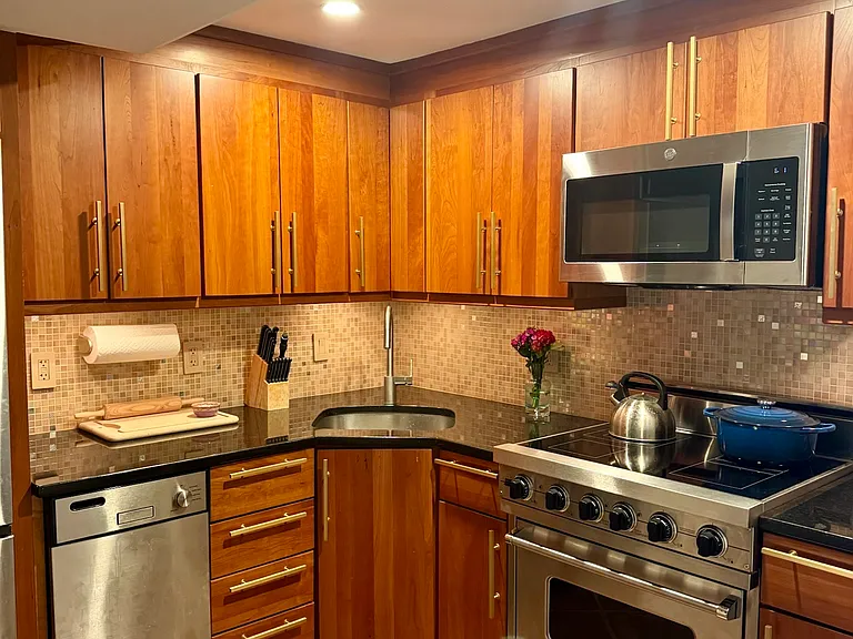 1745 Q St NW #2 — Photo 8
