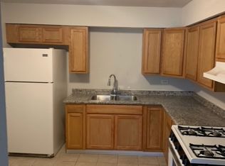 12255 S Artesian Ave #2B, Blue Island, IL 60406