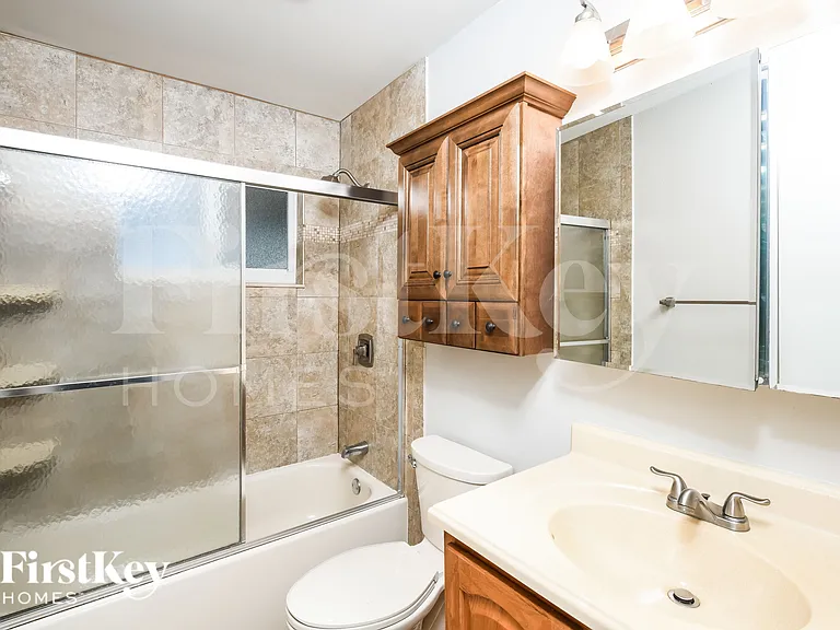 2278 Hialeah St NE — Photo 9