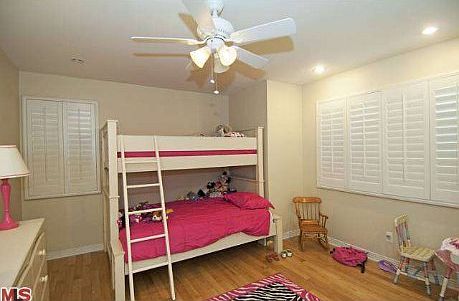 4th image of 2633 Canyon Dr