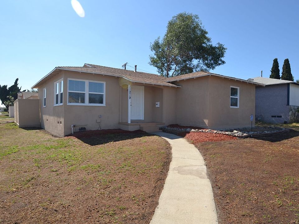 1st image of 11219 S Denker Ave