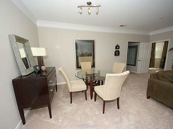 4th image of 1521 Cambridge Lakes Dr