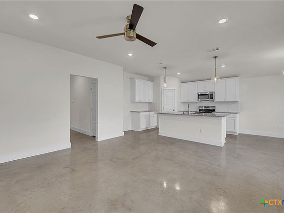 2nd image of 1103 Lexington Dr