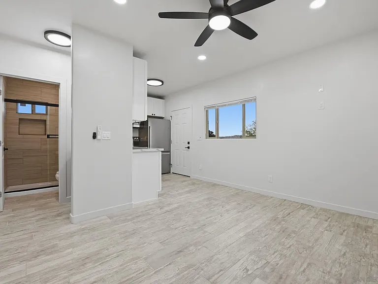 566 Guava Ave — Photo 5