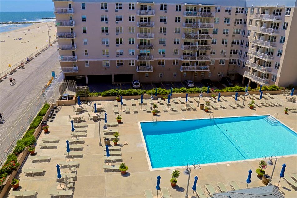 1st image of 25 Neptune Blvd APT 6K