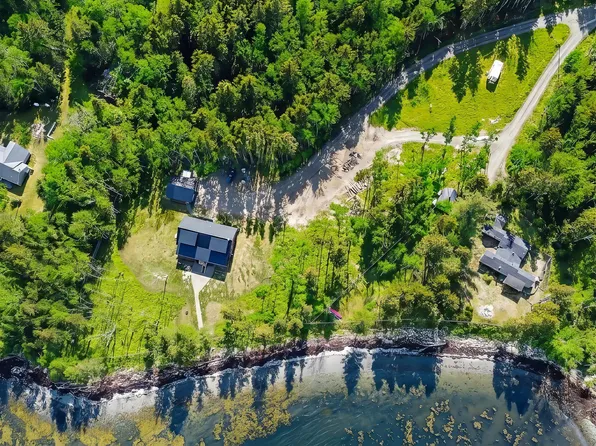 1578 &1590 Pripet Woods Road, Islesboro, ME 04848