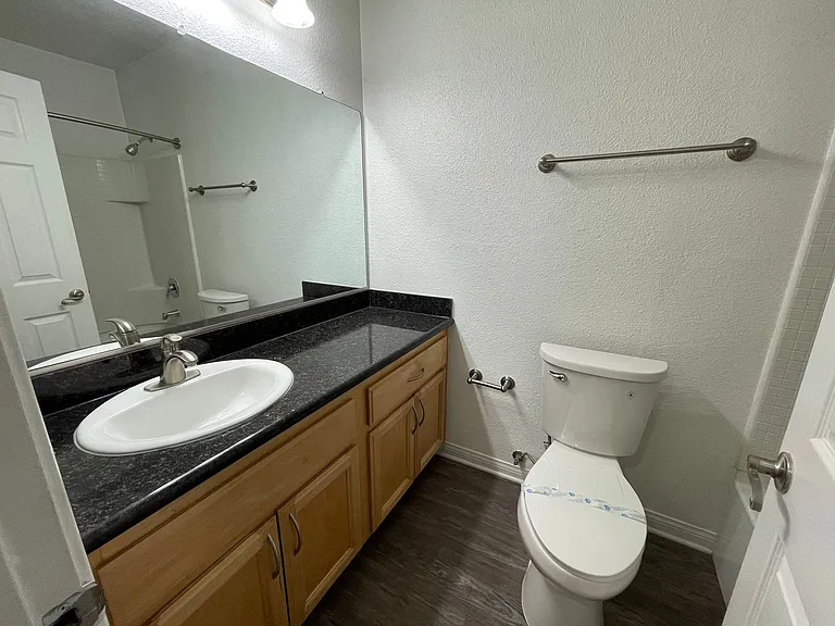 Park Plaza Apartments — Photo 118