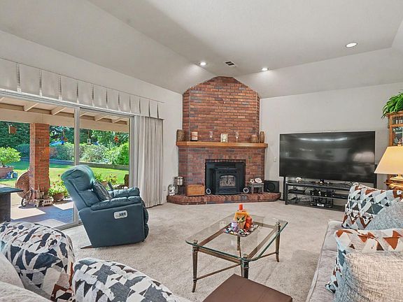 4th image of 9069 Bader Rd