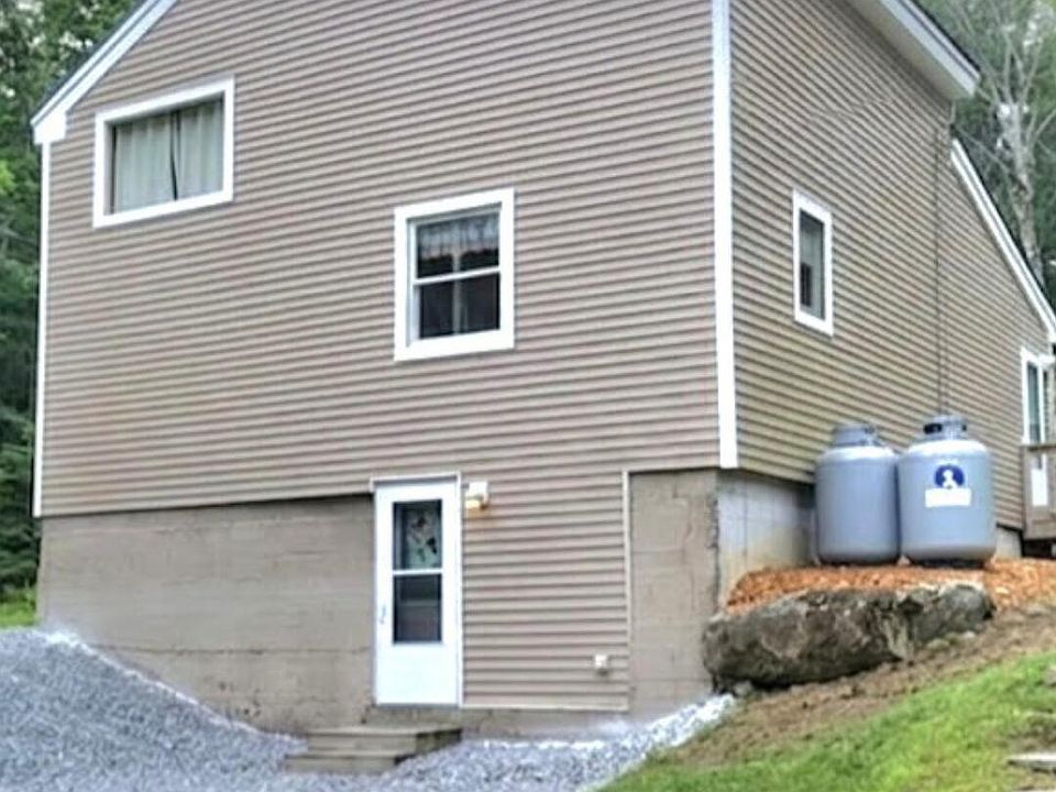 1st image of 520 Smithfield Road