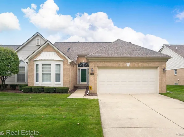 44133 Dylan Dr, Sterling Heights, MI 48314