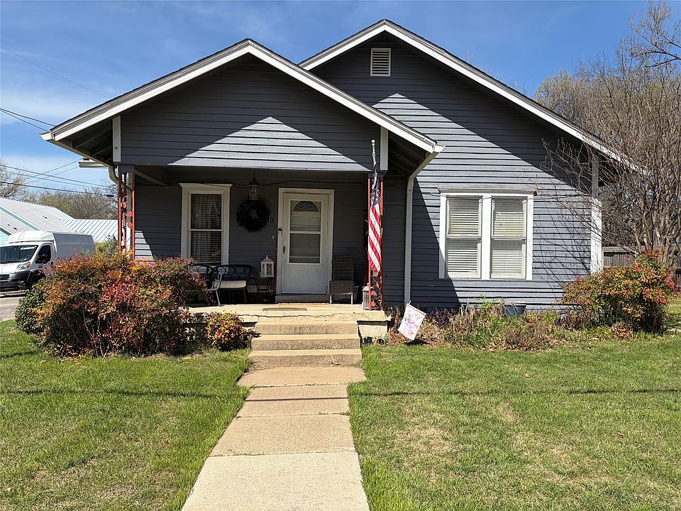 1st image of 810 W Lamar St
