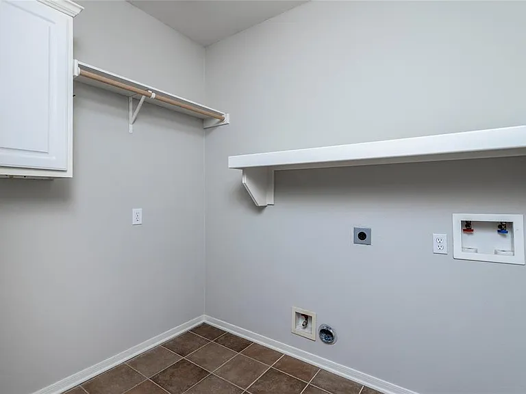 59 Douvaine Ct — Photo 23