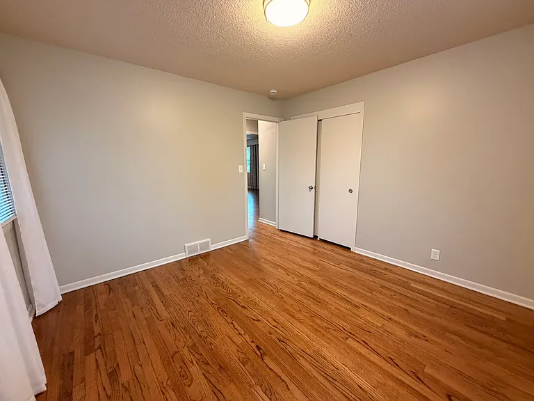 1216 Robin Dr — Photo 21