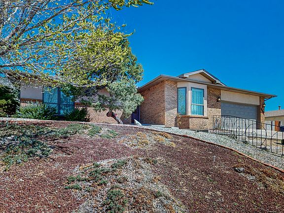 4th image of 2408 Punta De Vista Dr NE
