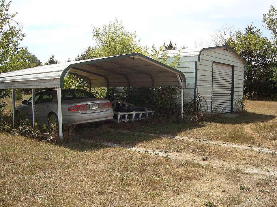 2nd image of 1541 W 165th St