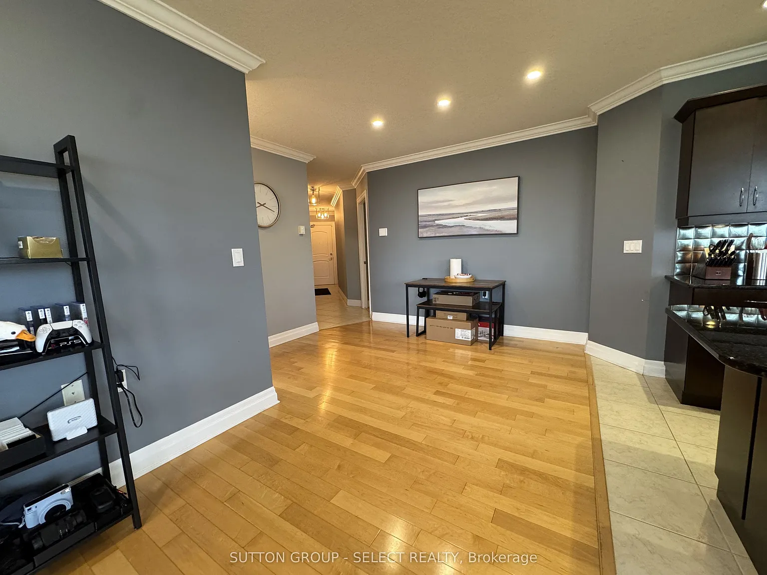 2 bed, $2,650 — Photo 2