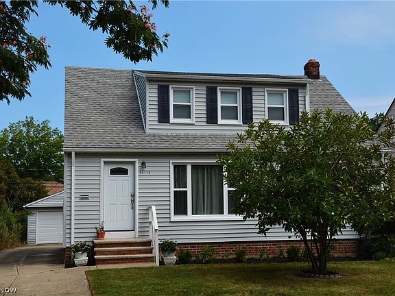 2nd image of 32113 Dickerson Rd