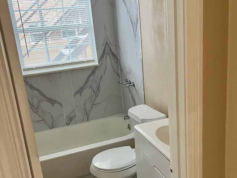 624 W Neely St #634 — Photo 8