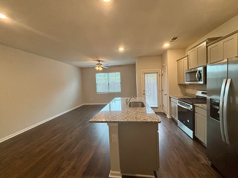 934 Quaint Parish Cir — Photo 6