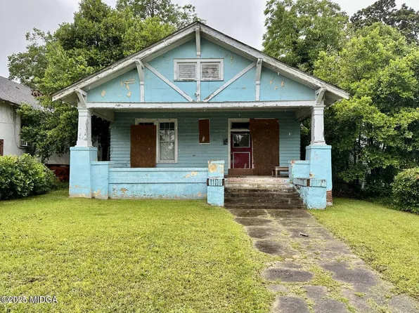 1058 Crescent Ave, Macon, GA 31204
