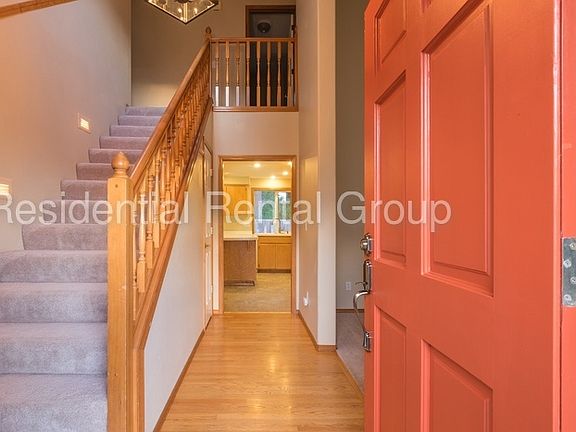 2nd image of 2530 NE Anna Ave
