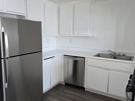 4th image of 14104 Yukon Ave APT 14